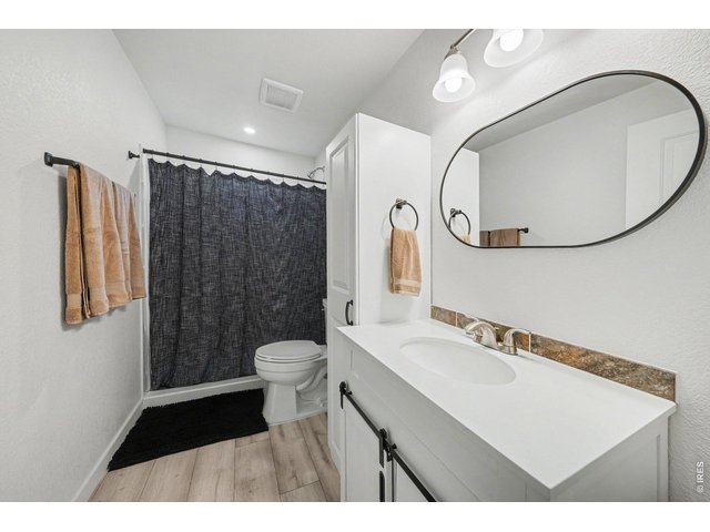 Property Photo 27 Basement 3/4 bath