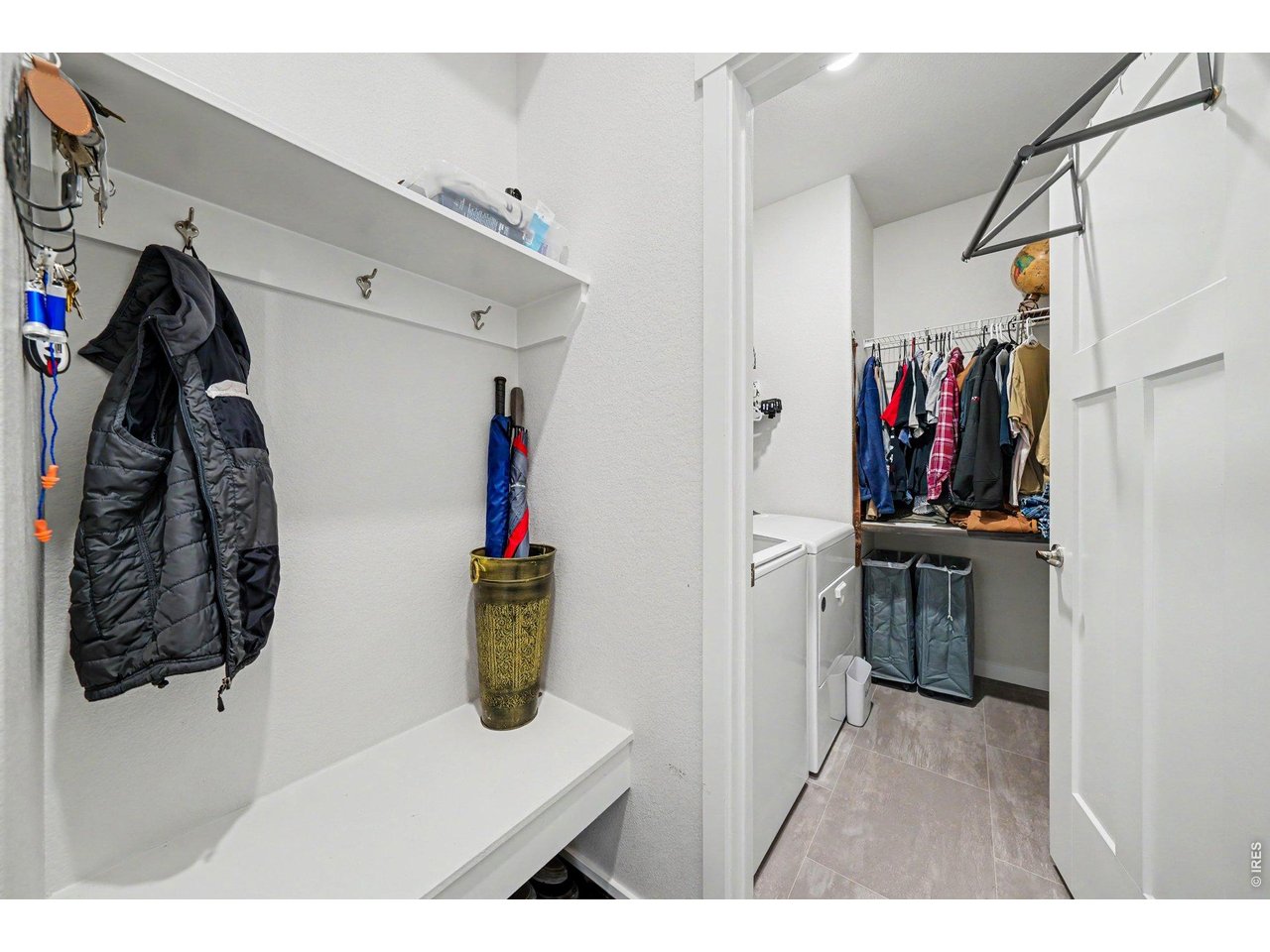 Property Photo 19 Drop off zone and separate Laundry room