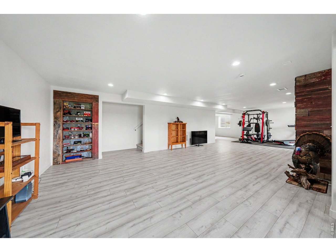 Property Photo 22 Finished basement with large Recreational room