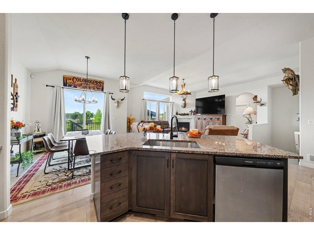 Property Photo 5 Kitchen Island with pendant lighting