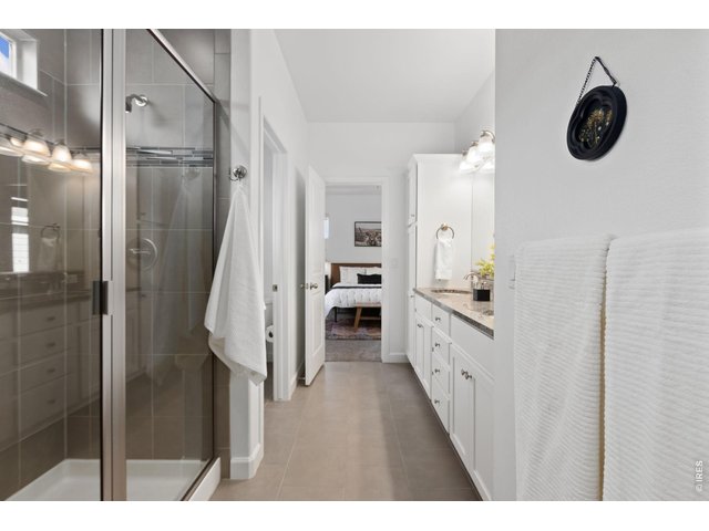 Property Photo 11 Large Walk-In-Shower in Primary Bathroom
