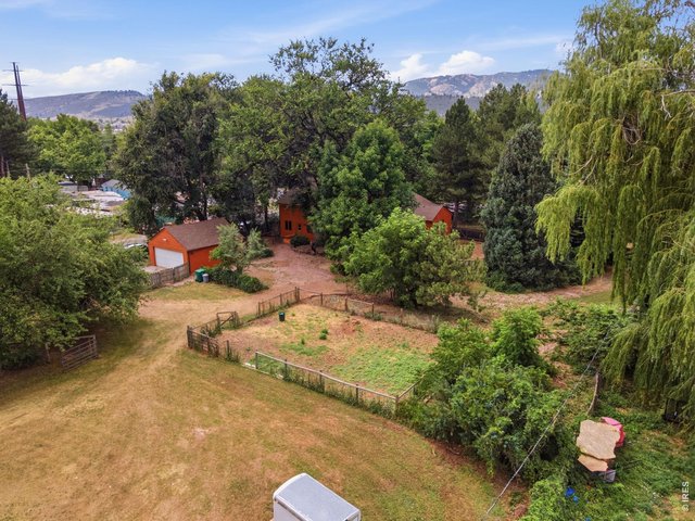 Property Photo 1 Pasture, Garden, Garage, House