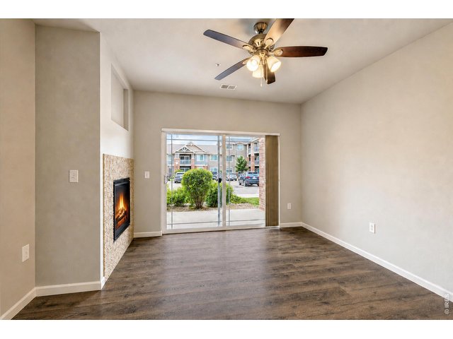 Property Photo 12 Living Room