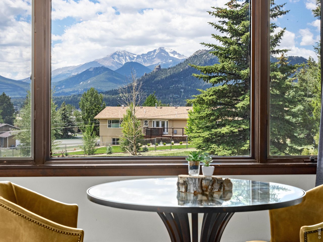 Property Photo 12 BIG VIEWS to Meeker & Longs