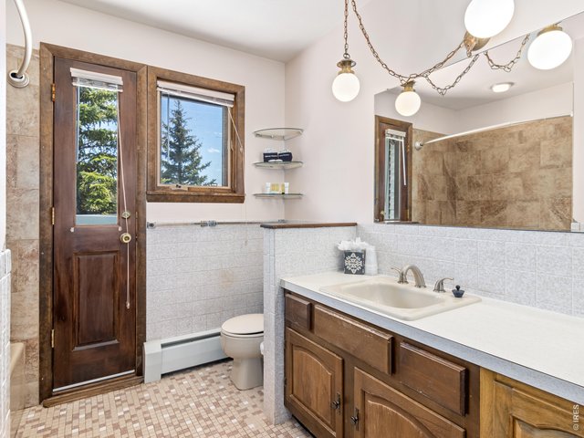 Property Photo 27 Bath 2 of 4