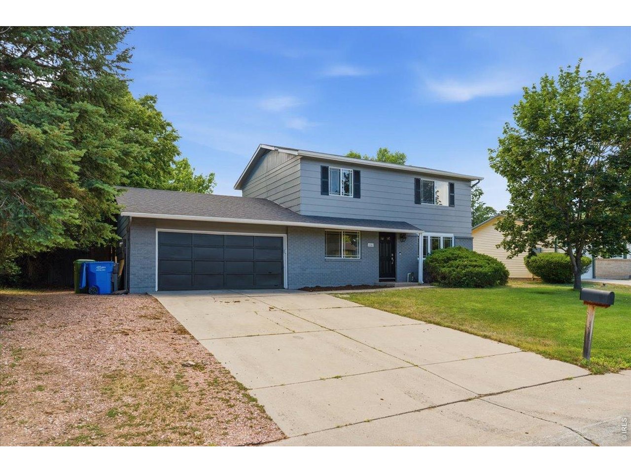 Property Photo 4 Brand new exterior paint