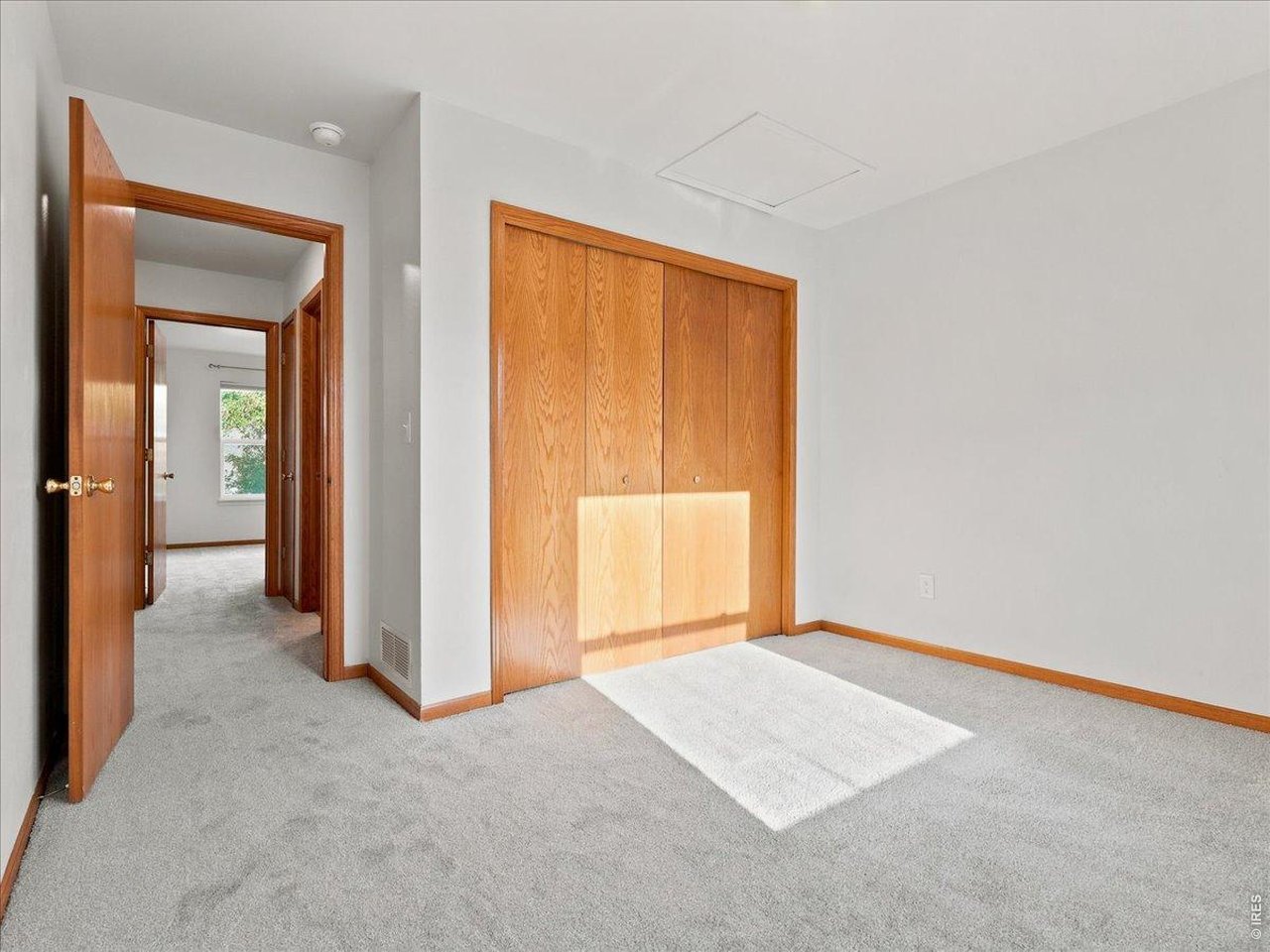 Property Photo 21 upper west bedrom