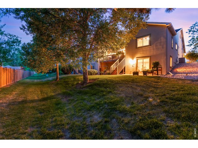Property Photo 2 No Metro Tax! HOA covers exterior maintenance, roof, paint, landscaping, snow removal to your door, and irrigation.