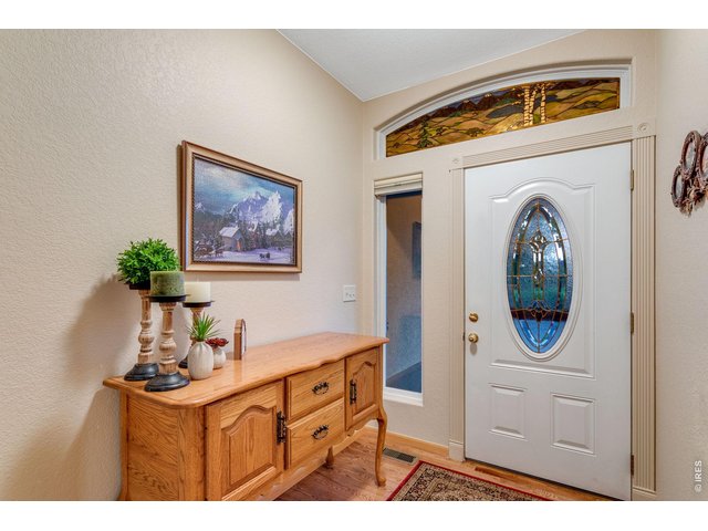 Property Photo 4 Spacious Foyer
