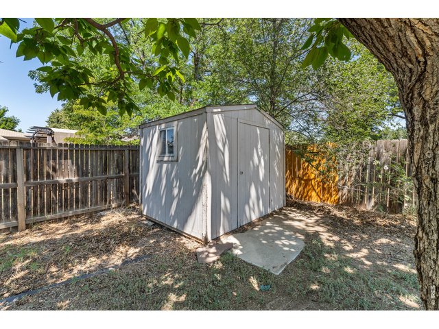 Property Photo 35 Backyard shed for extra storage