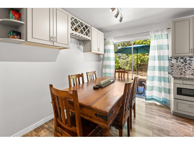 Property Photo 6 Separate dining room large enough for a six top!
