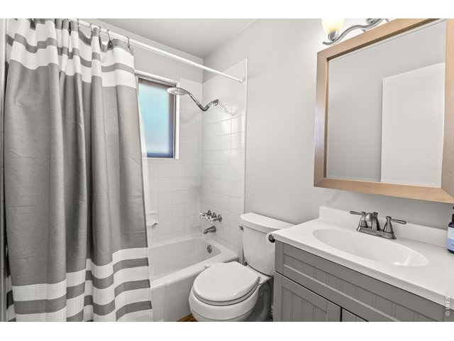 Property Photo 21 Full bathroom upstairs.
