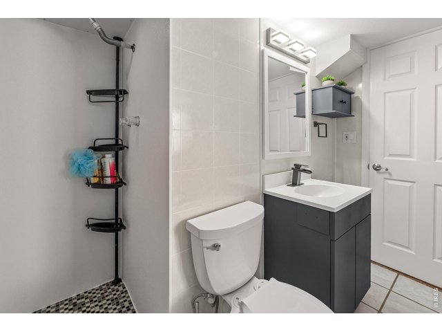 Property Photo 30 Nice tall shower!