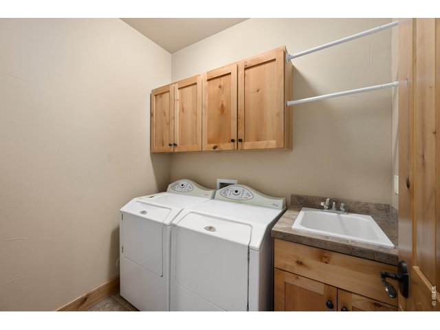 Property Photo 36 Laundry
