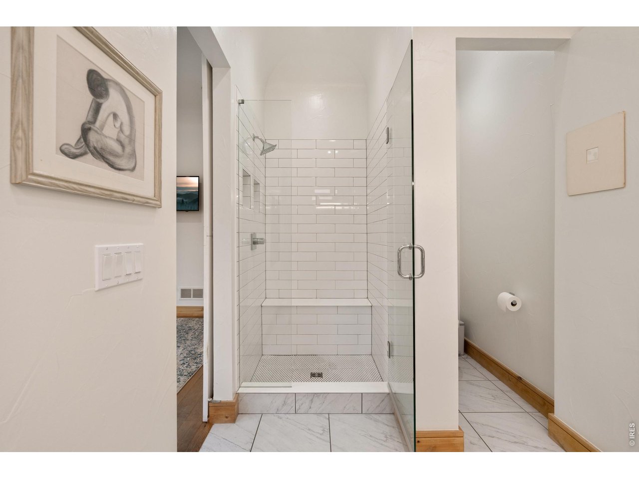 Property Photo 21 Primary Bath
