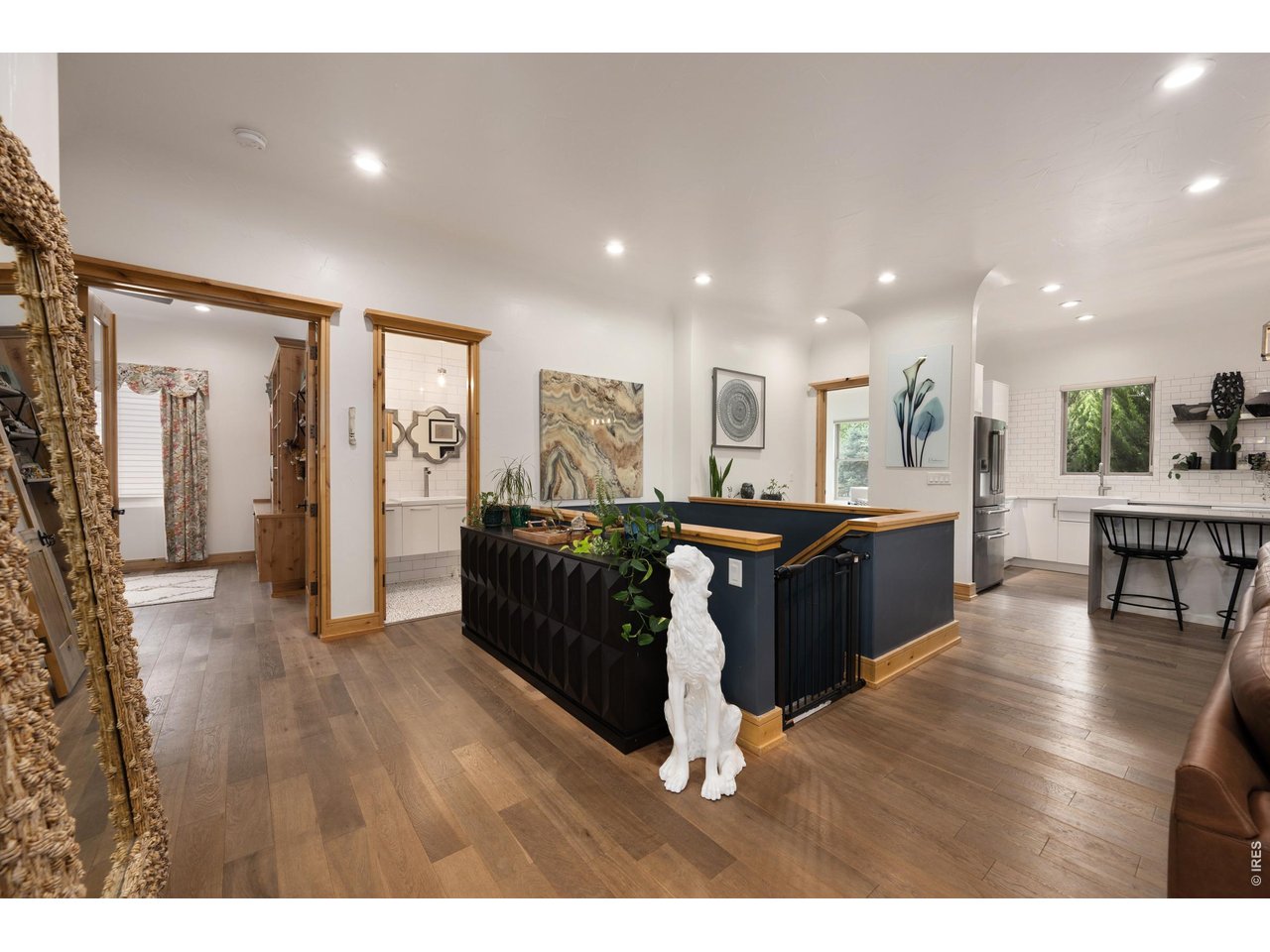 Property Photo 22 Fun Design