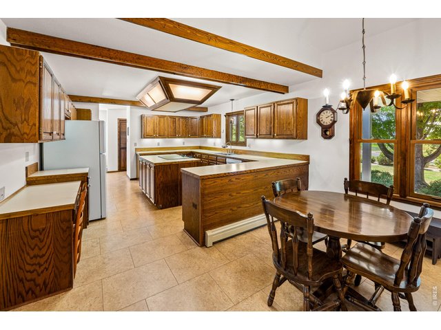 Property Photo 10 Kitchen with Eat in dining
