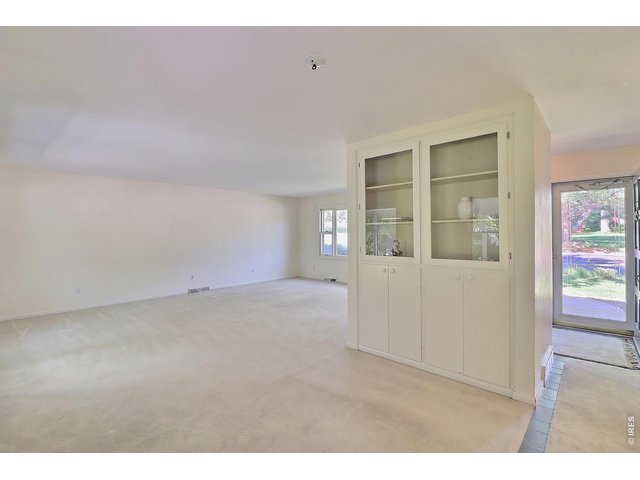 Property Photo 8 Warm and Inviting
