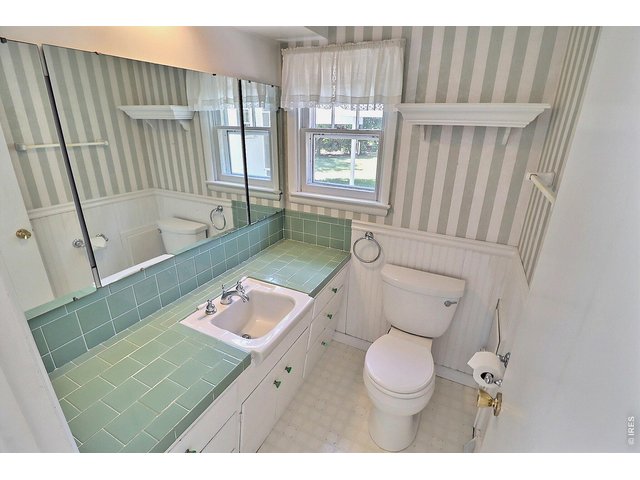 Property Photo 21 Primary Bedroom Bathroom