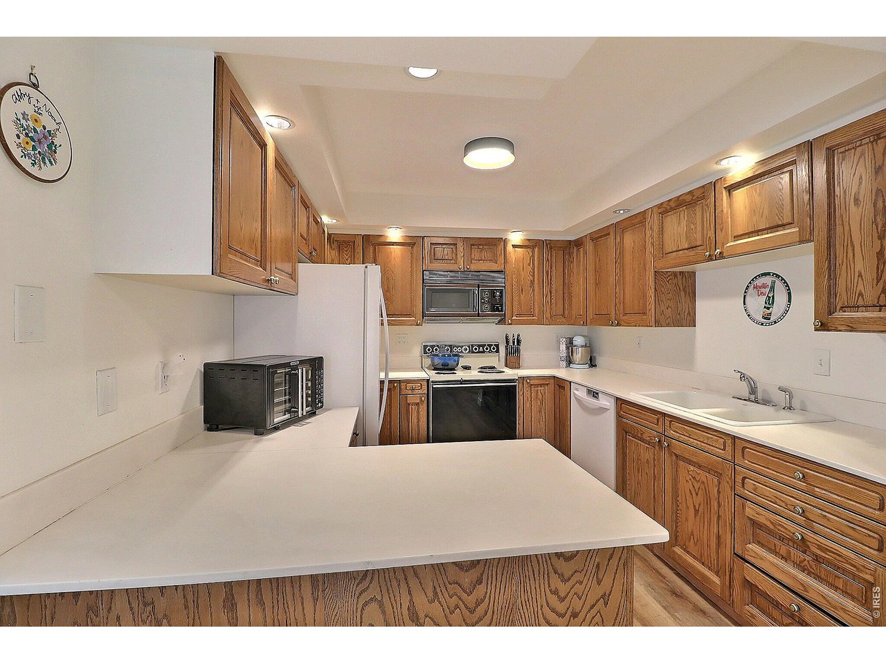 Property Photo 10 This Kitchen is Sure to Please