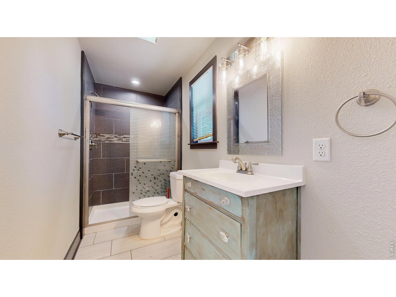 Property Photo 28 Additional main level bath