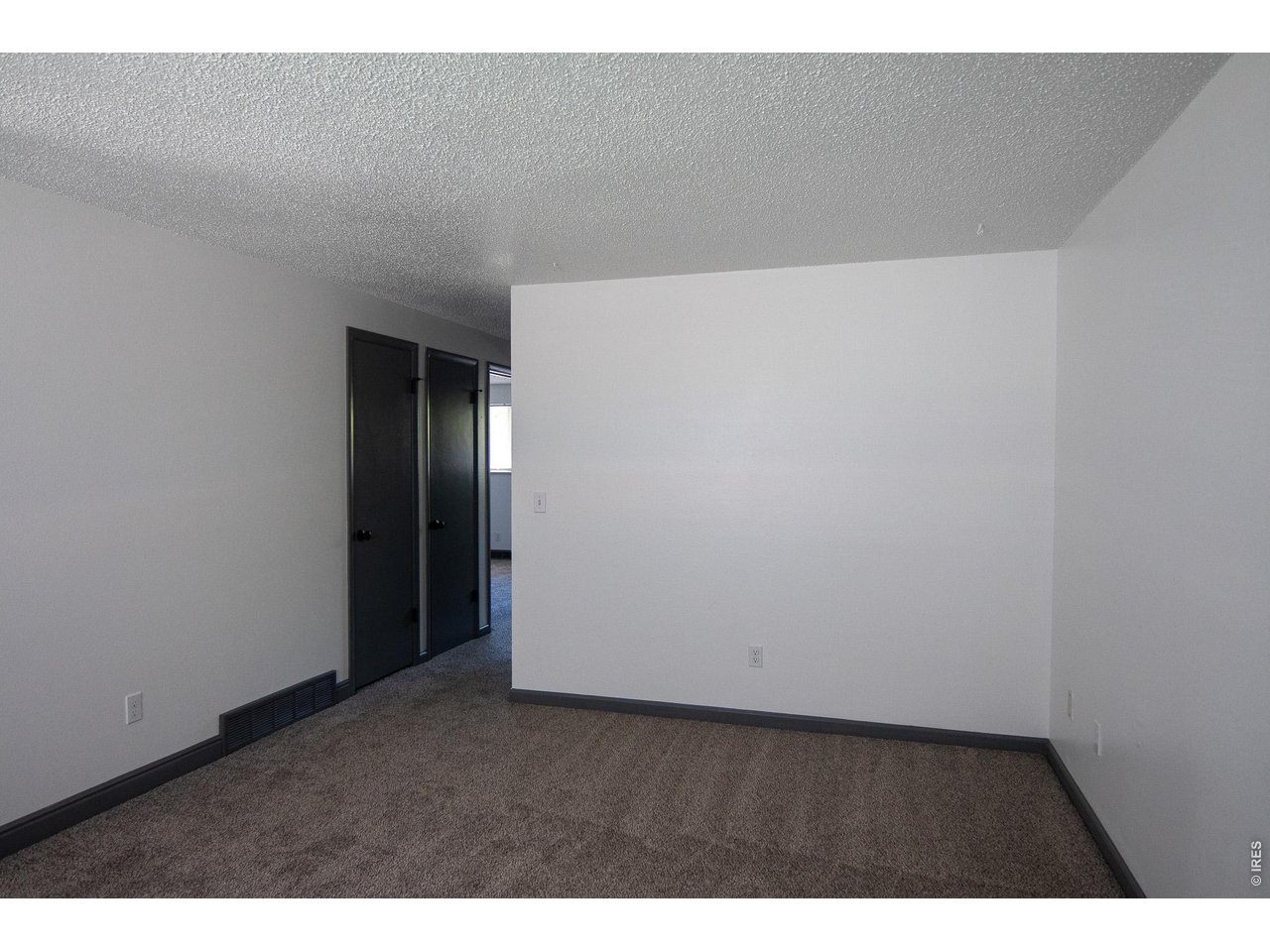 Living room in 474 Lashley