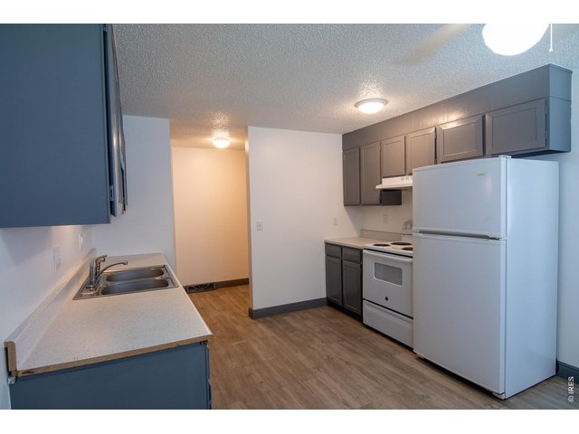 Property Photo 5 Kitchen 474