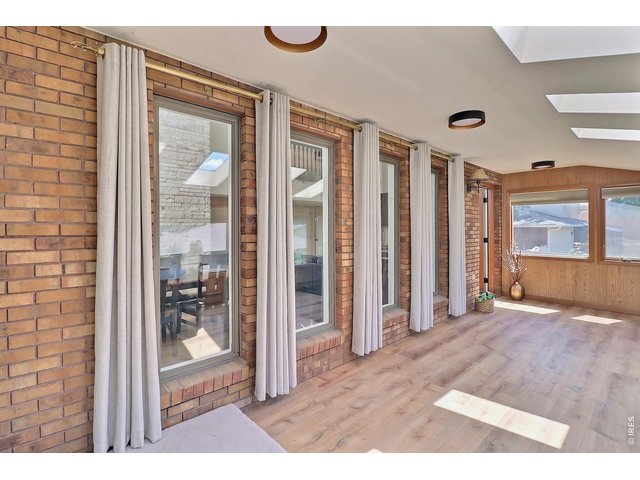 Property Photo 23 Enclosed Sun Room