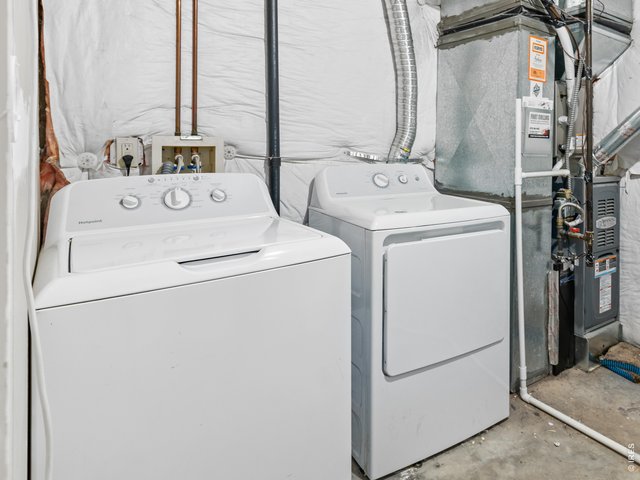 Property Photo 14 Laundry room, washer and dryer are included