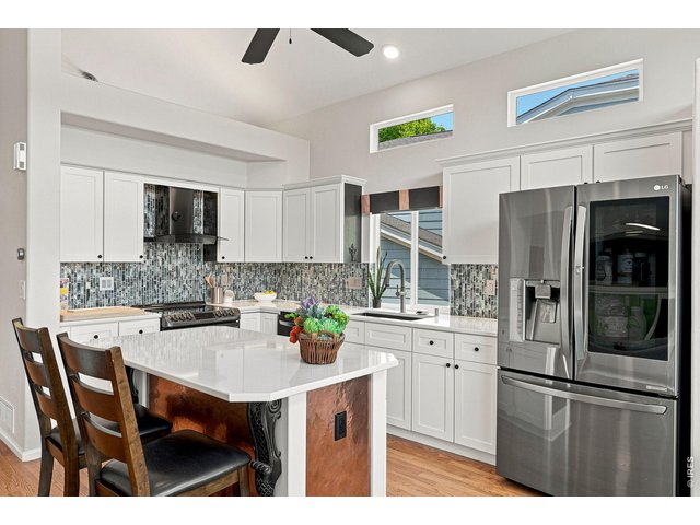 Property Photo 5 Kitchen with Island Seating