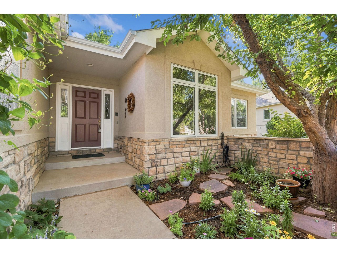 Property Photo 3 Beautifully Landscaped Front Entry
