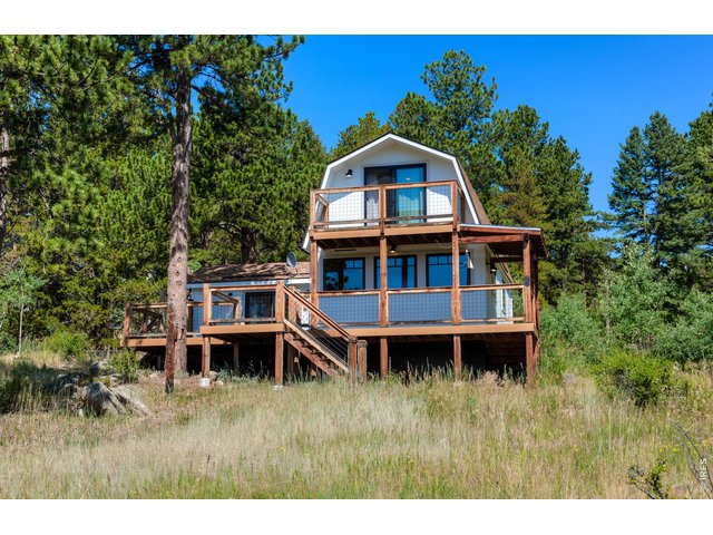 Property Photo 3 Decks to enjoy the outdoors