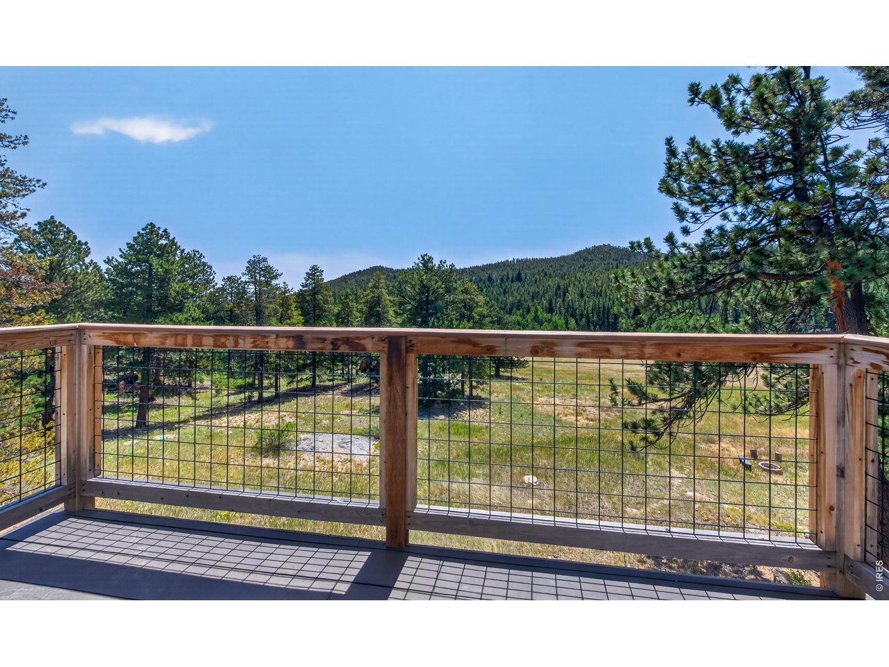Upper level deck