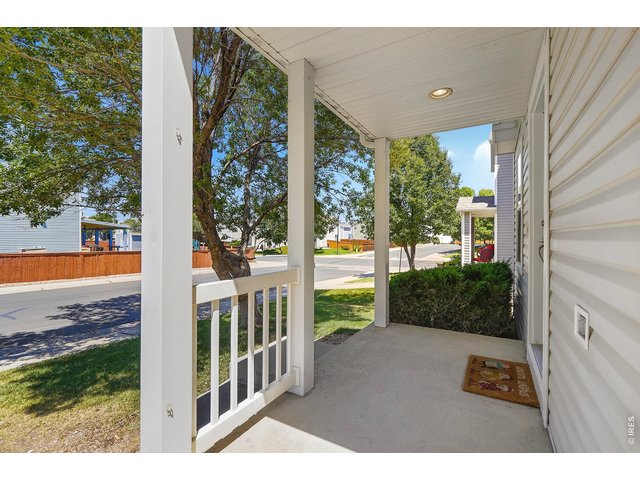 Property Photo 4 Relax on your comfy porch