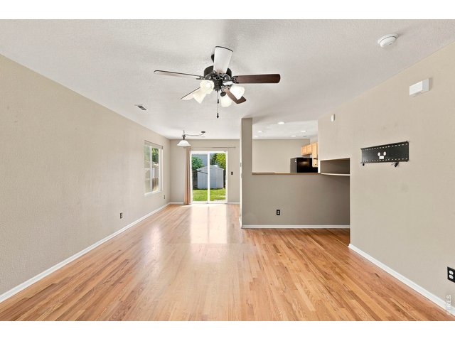 Property Photo 5 Hardwood floors