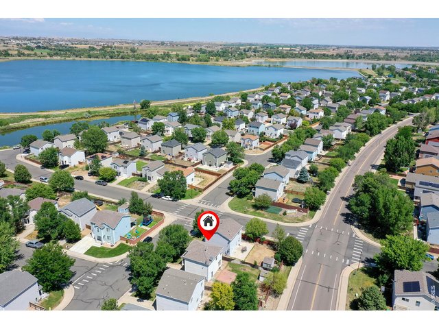 Property Photo 24 Walking distance to Lake