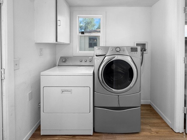 Property Photo 22 Laundry room
