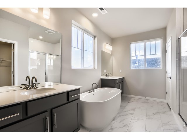 Property Photo 12 The luxurious primary bathroom