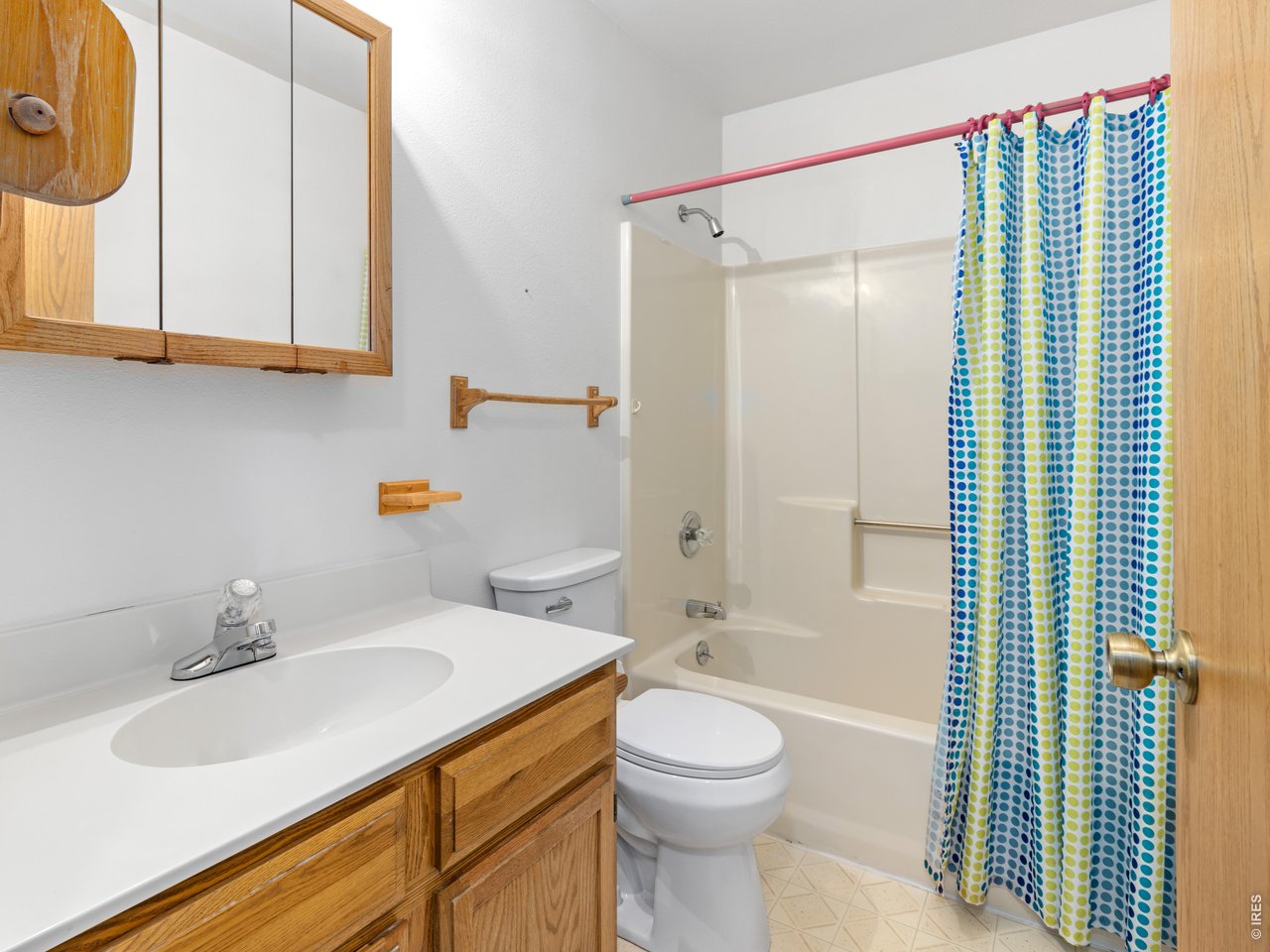 Property Photo 20 Bath 2 of 2