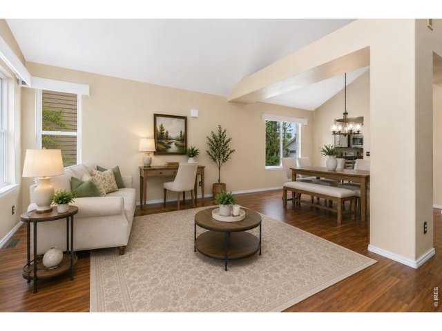 Property Photo 4 Large Living Room