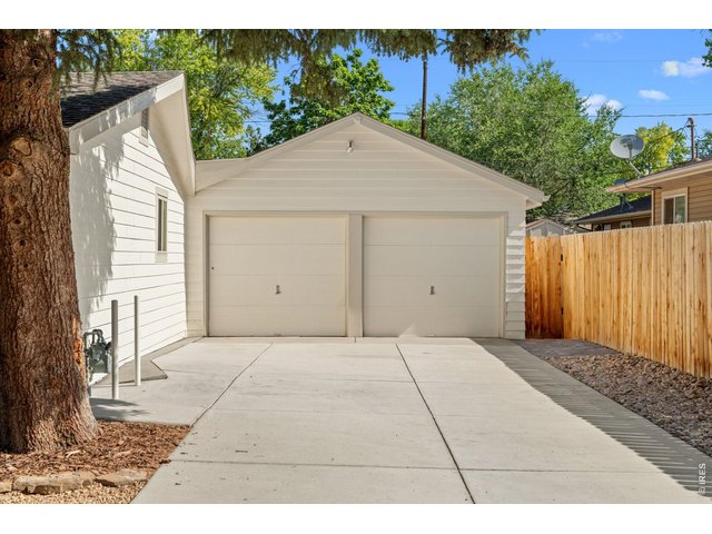 Property Photo 3 Newer flatwork