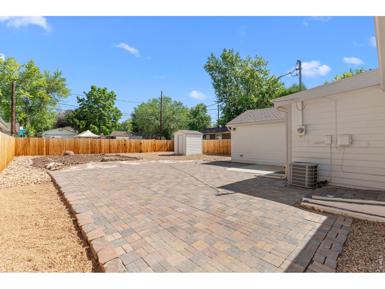 Property Photo 21 Storage shed in backyard