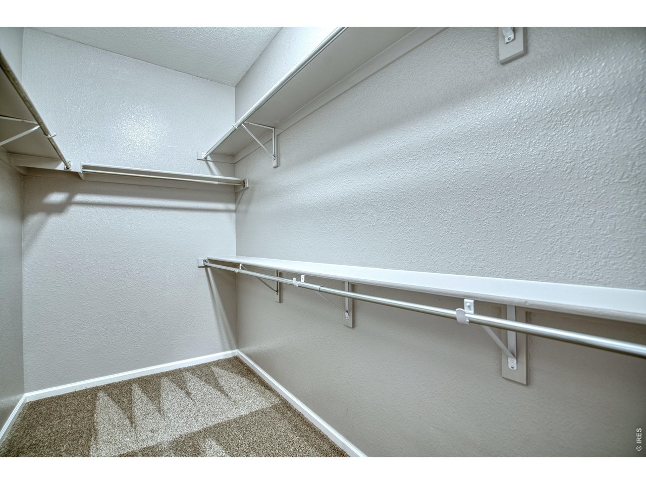 Property Photo 25 Huge walk-in closet!