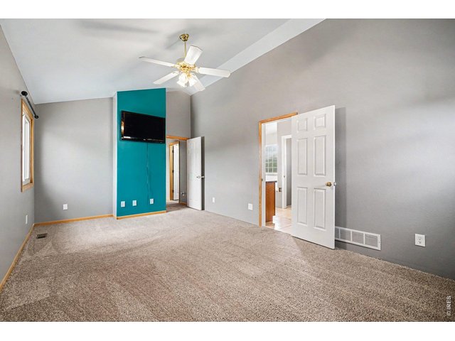 Property Photo 12 Primary Bedroom