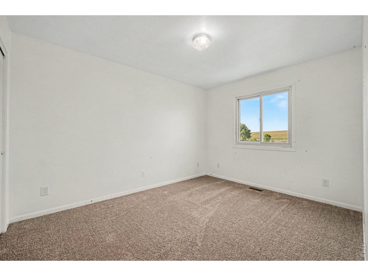 Property Photo 18 Bedroom 3