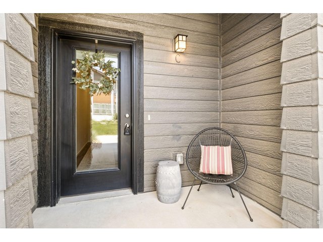Property Photo 2 Front door