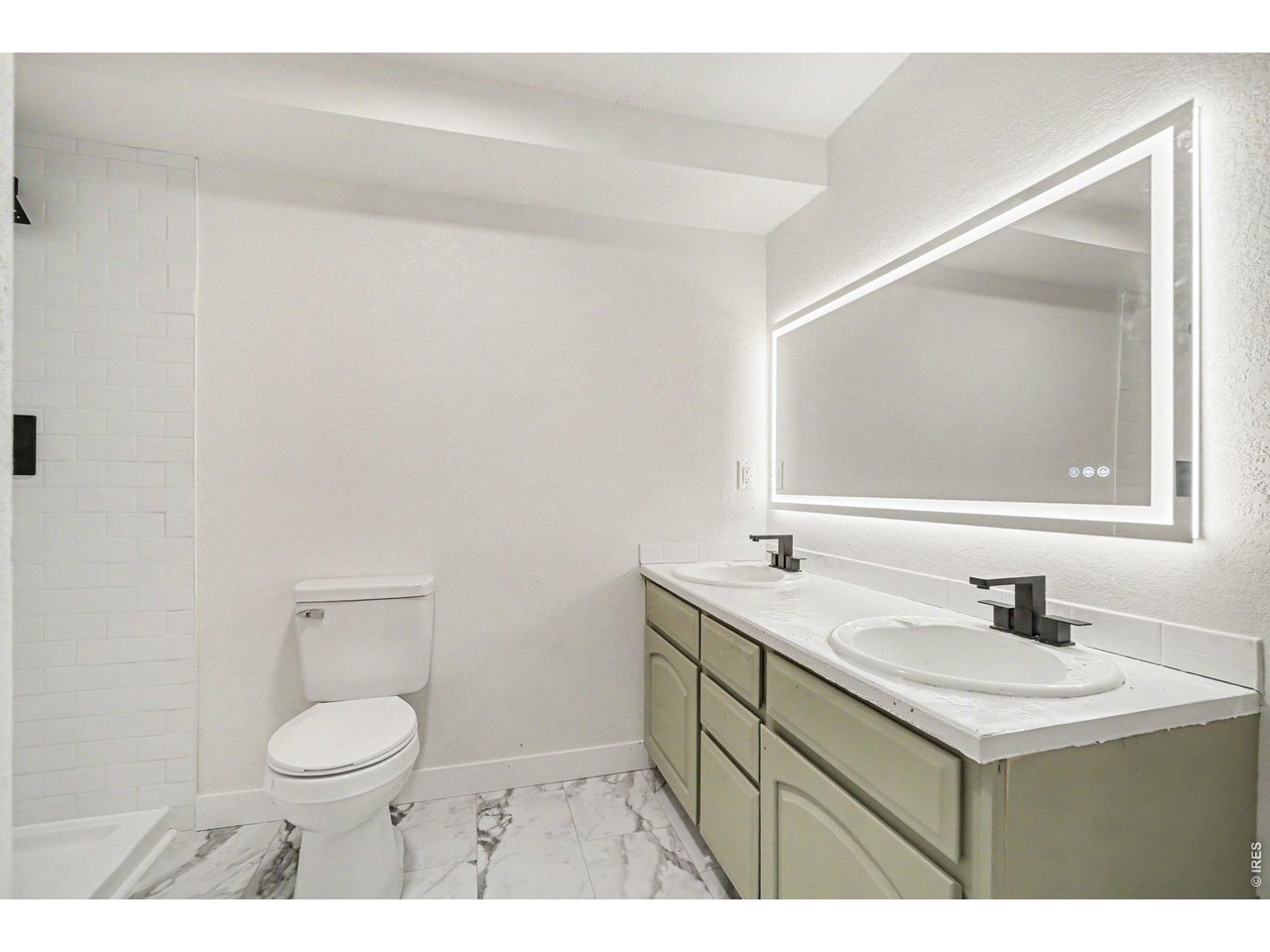 Property Photo 21 basement bath