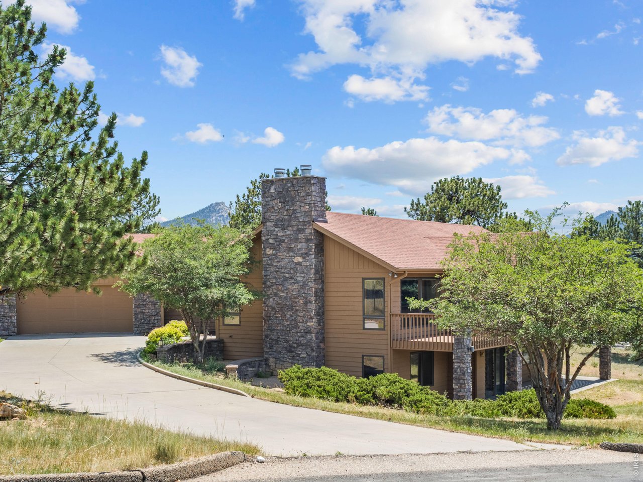 Property Photo 48 Timeless mountain design
