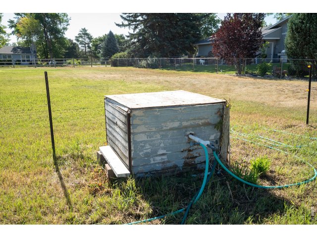 Property Photo 4 Irrigation well with unmetered non-potable irrigation water for only $75/year.