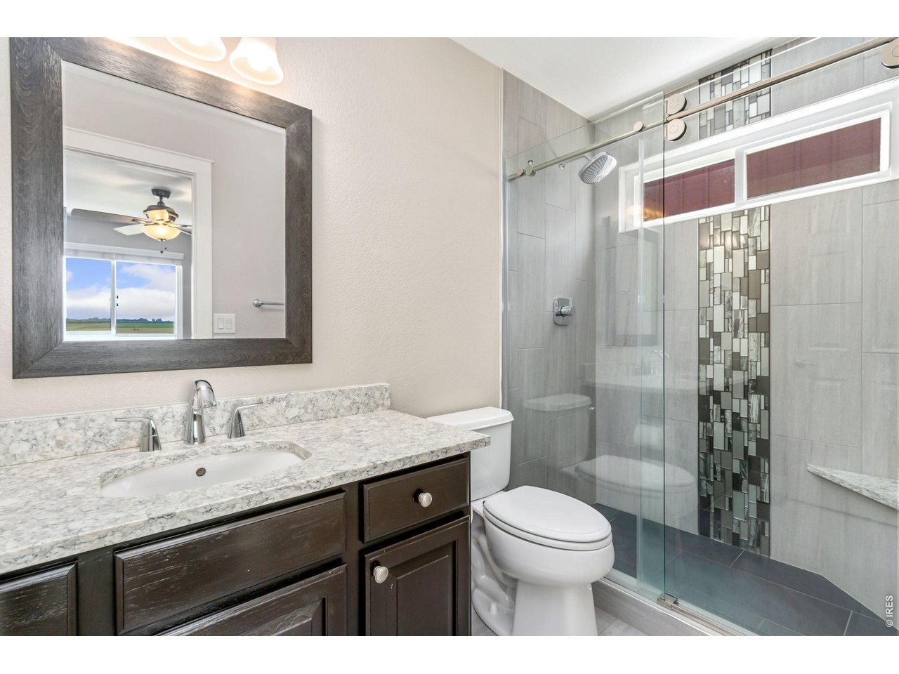 Property Photo 24 Remodeled guest suite bath!